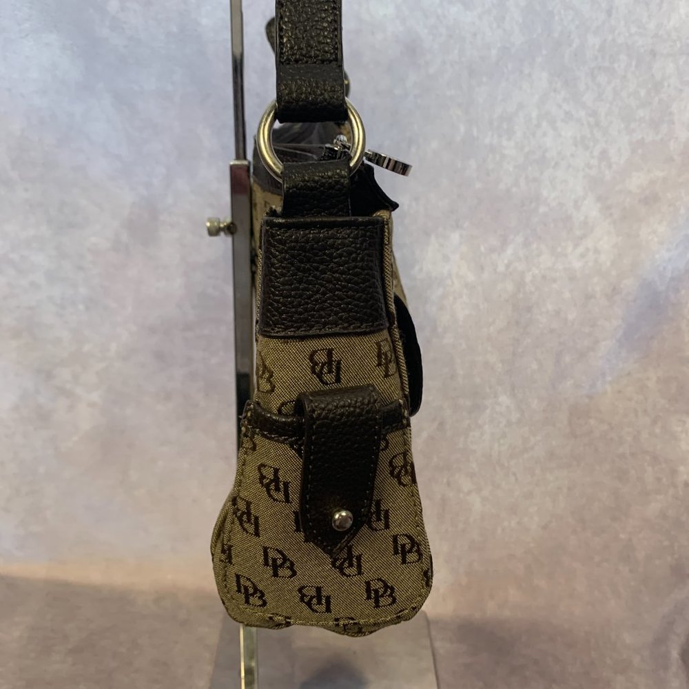 Dooney & Bourke Signature Canvas Shoulder Bag in Like New Condition!!! - Picture 5 of 13